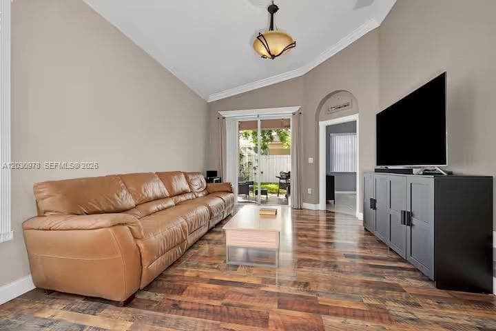 2327 NE 37th Ter, Homestead FL 33033 — 9