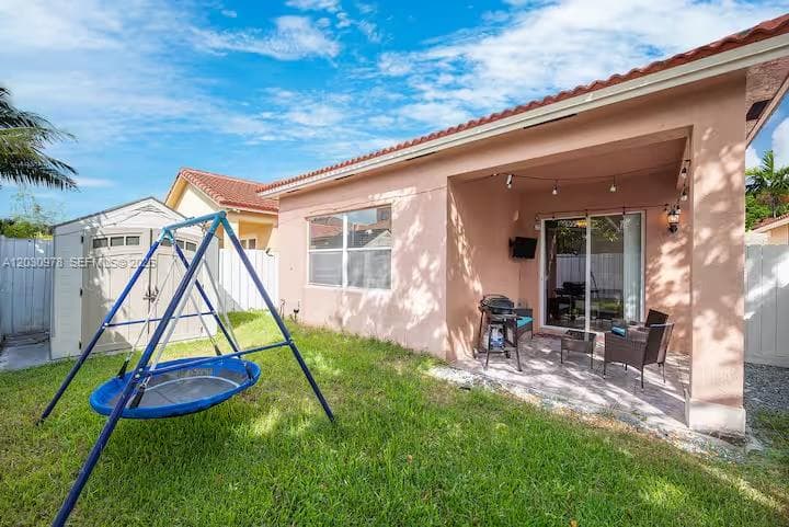 2327 NE 37th Ter, Homestead FL 33033 — 30