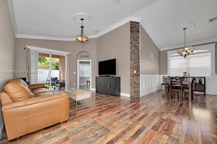 2327 NE 37th Ter, Homestead FL 33033 — 10