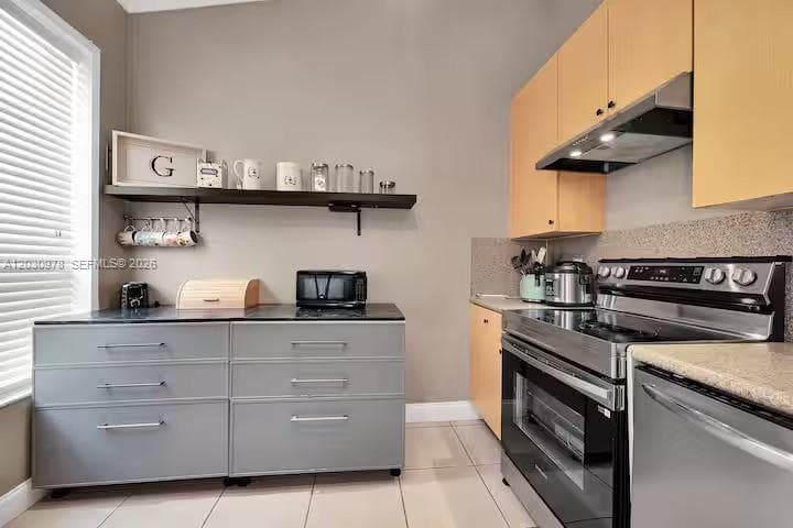 2327 NE 37th Ter, Homestead FL 33033 — 14
