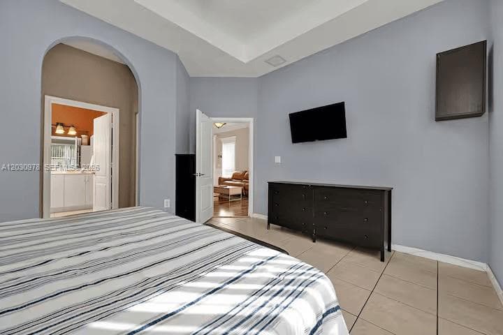 2327 NE 37th Ter, Homestead FL 33033 — 21