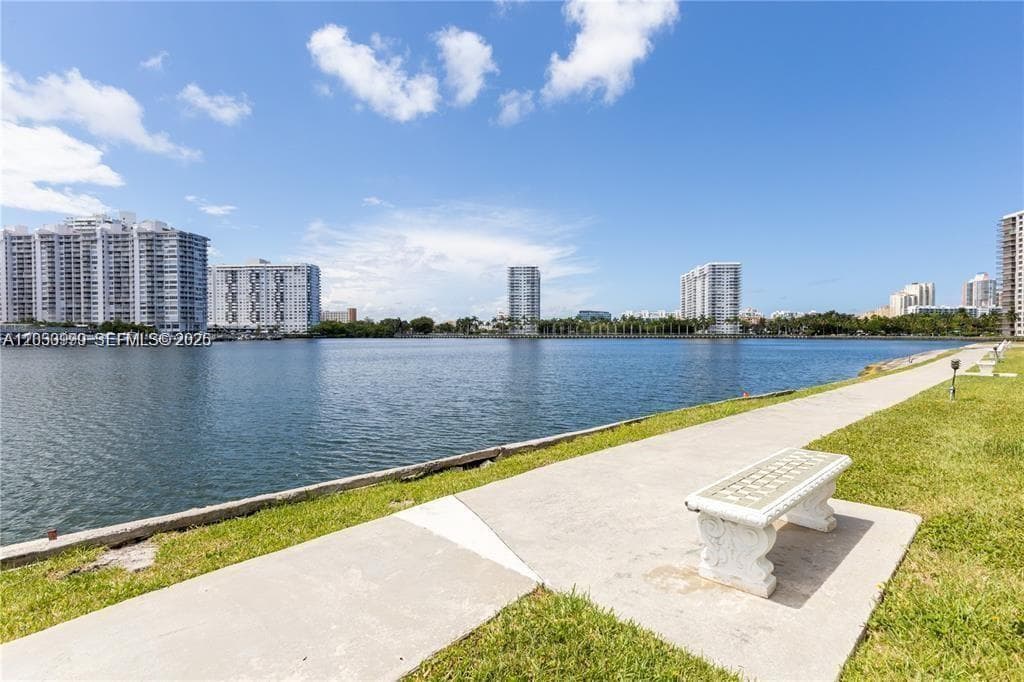 3020 Marcos Dr # S110, Aventura FL 33160 — 9