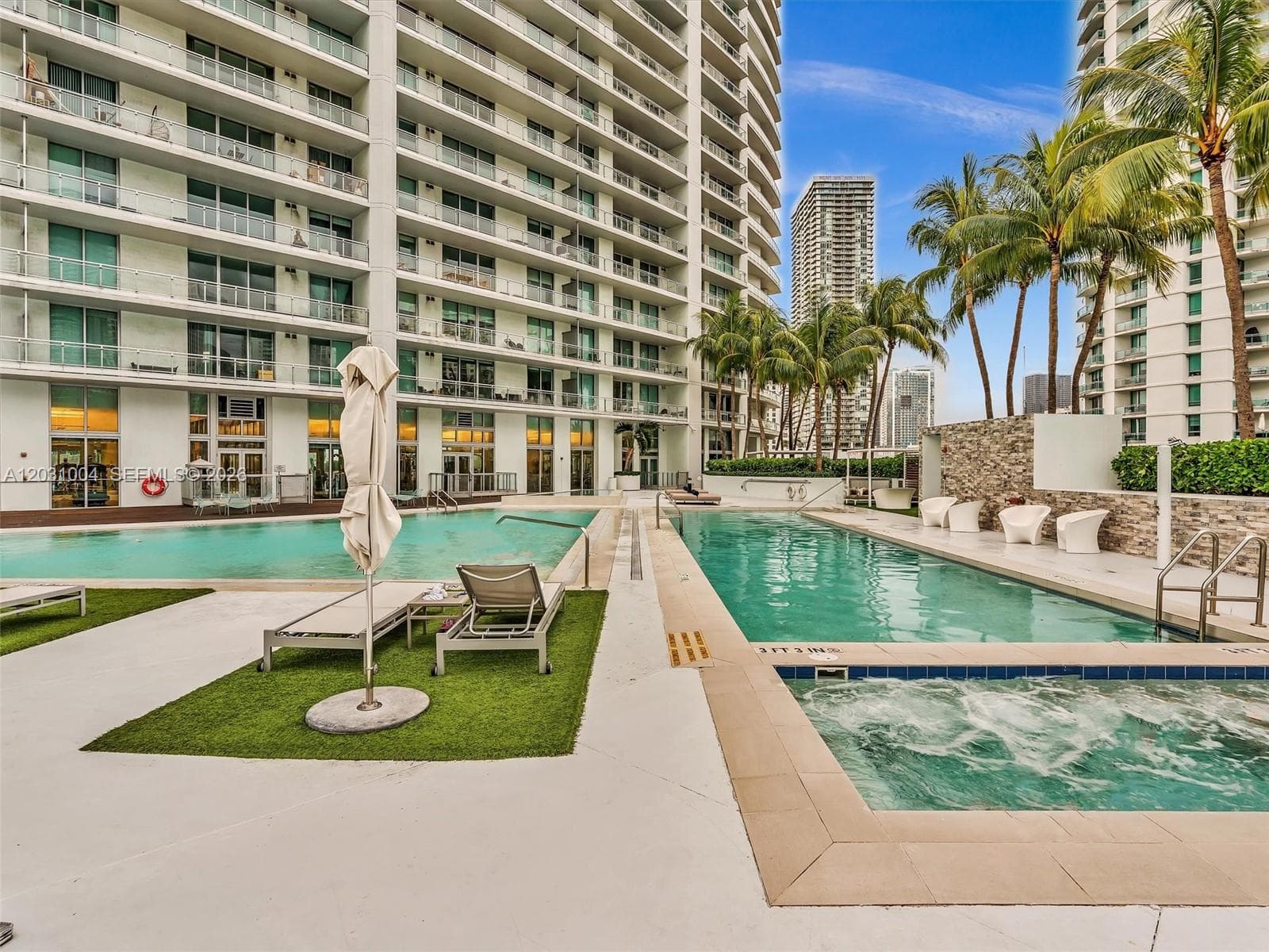 90 SW 3rd St # 2013, Miami FL 33130 — 27