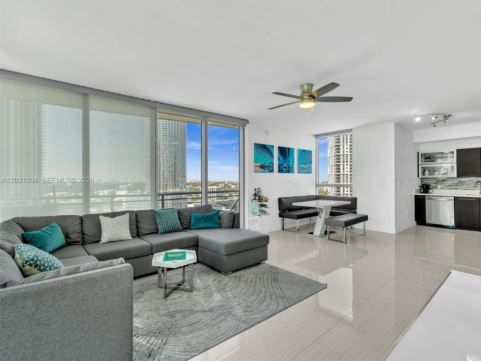 90 SW 3rd St # 2013, Miami FL 33130 — 7
