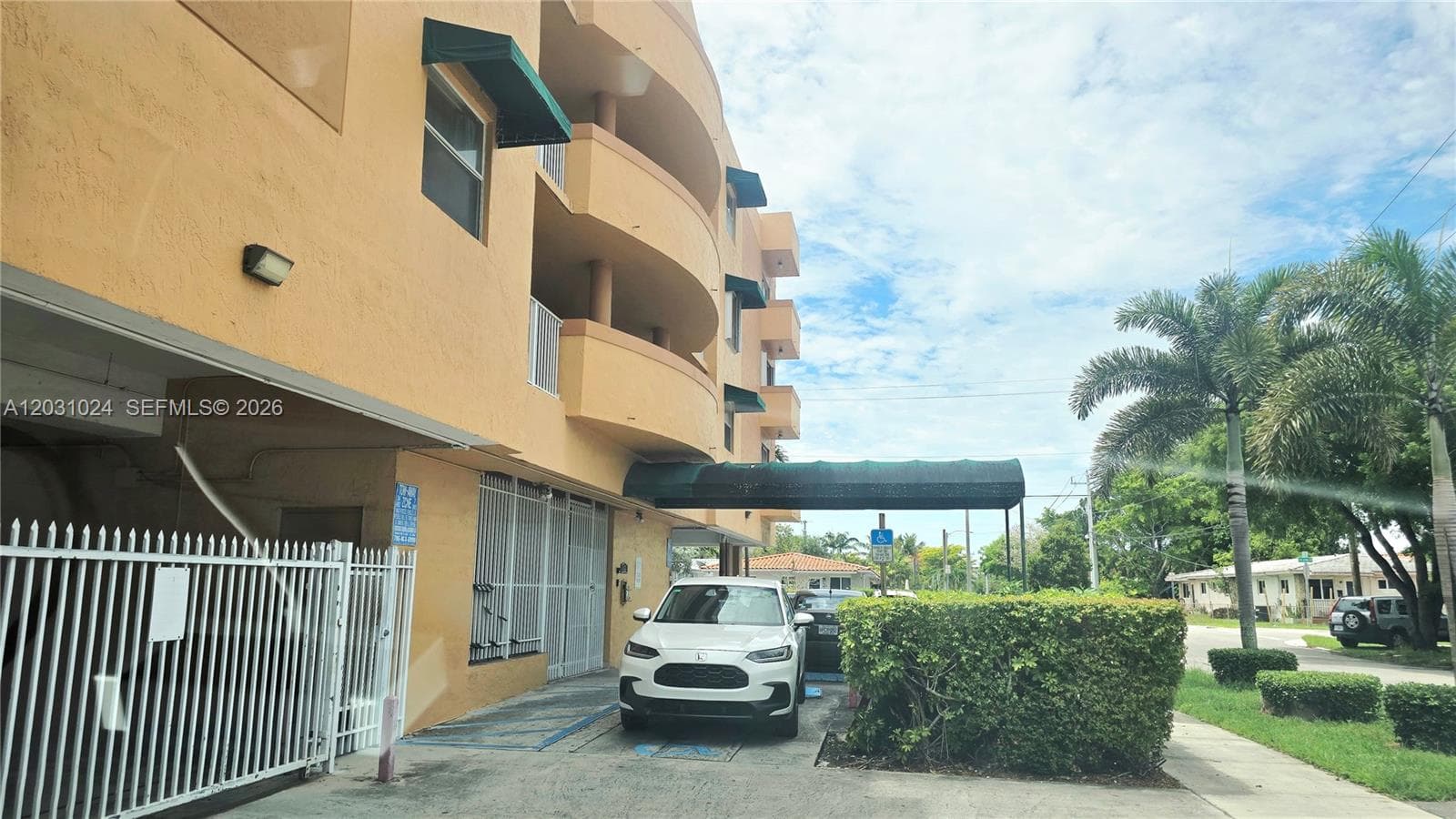 2441 SW 31st Ave # 207, Miami FL 33145 — 58