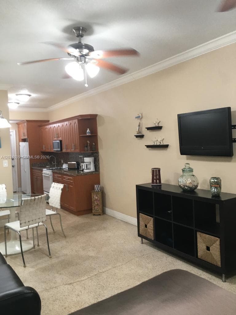 6490 Collins Ave # 3, Miami Beach FL 33141 — 23
