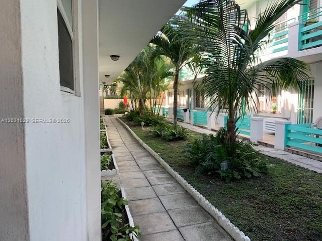 6490 Collins Ave # 3, Miami Beach FL 33141 — 18