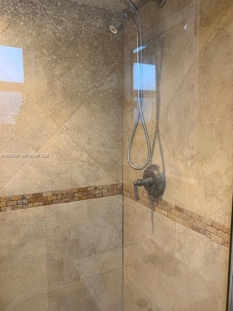 6490 Collins Ave # 3, Miami Beach FL 33141 — 19