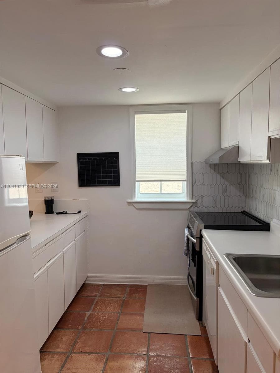 1308 Drexel Ave # 311, Miami Beach FL 33139 — 24