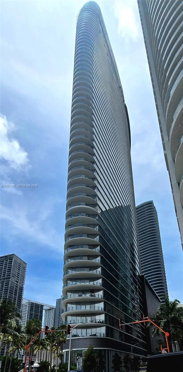 300 Biscayne Blvd Way # 2408W, Miami FL 33131 — 1