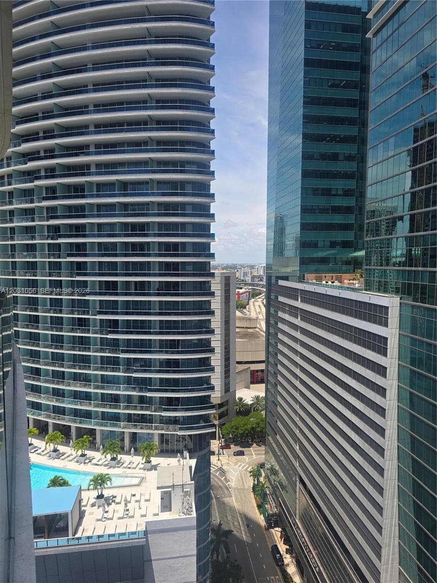 300 Biscayne Blvd Way # 2408W, Miami FL 33131 — 10