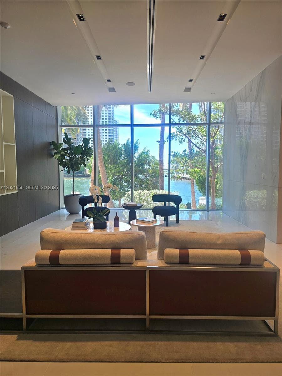 300 Biscayne Blvd Way # 2408W, Miami FL 33131 — 19