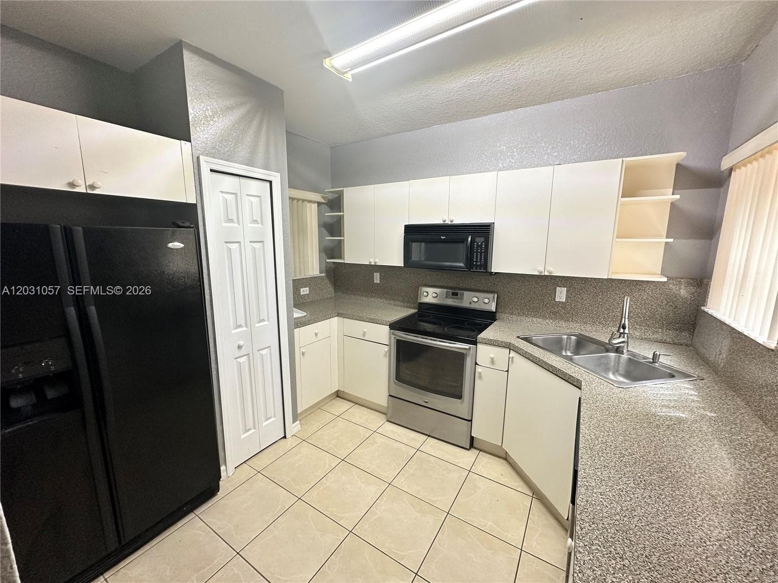 687 SW 10TH ST, Florida City FL 33034 — 1