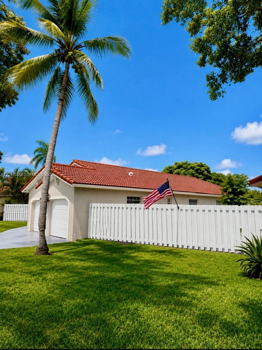 18145 NW 61st Ave, Hialeah FL 33015 — 3