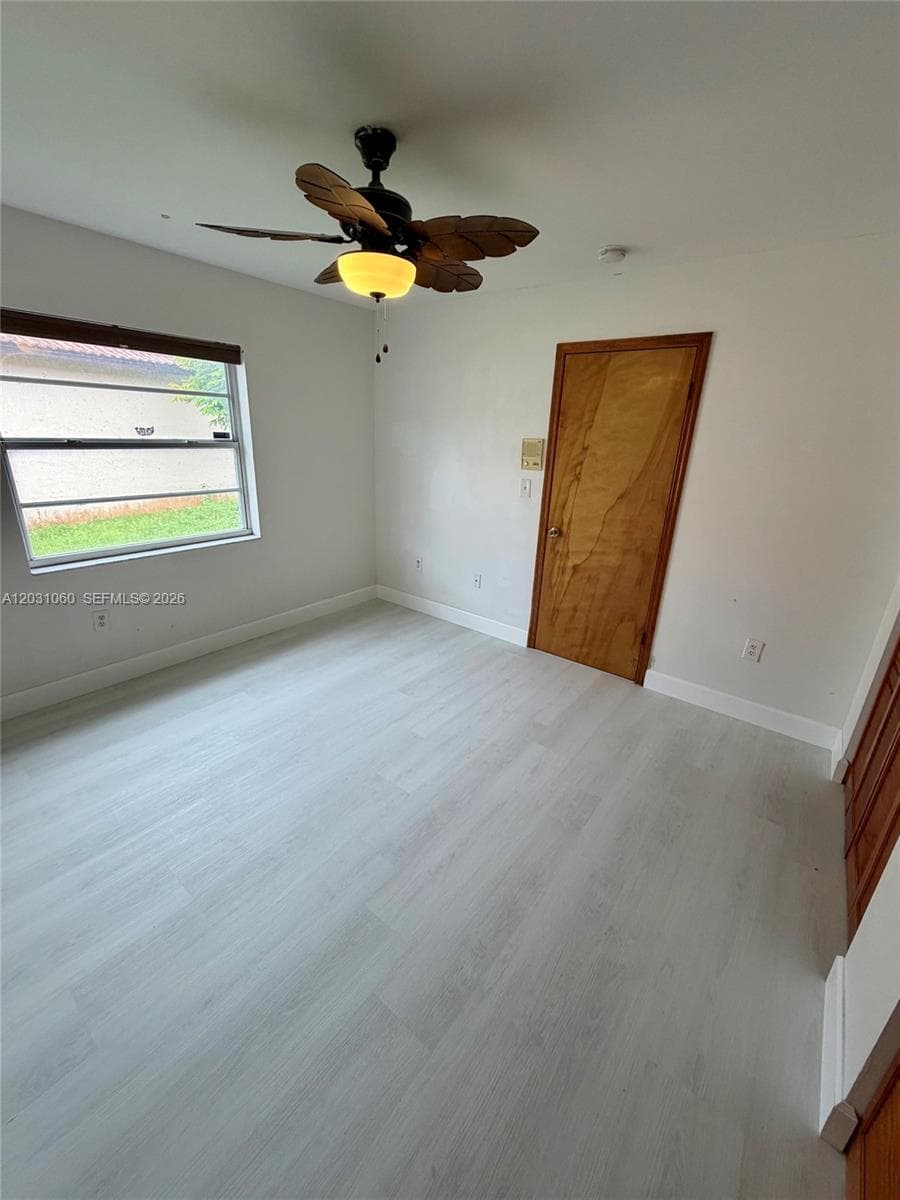 18145 NW 61st Ave, Hialeah FL 33015 — 15