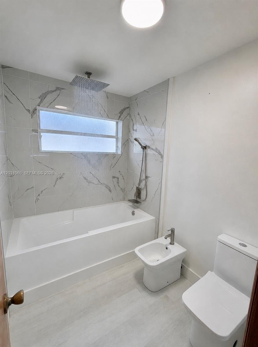 18145 NW 61st Ave, Hialeah FL 33015 — 11