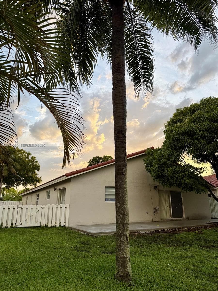 18145 NW 61st Ave, Hialeah FL 33015 — 21