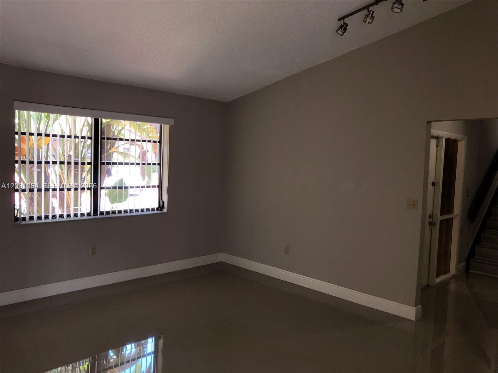 9082 SW 112 PL, Miami FL 33176 — 12