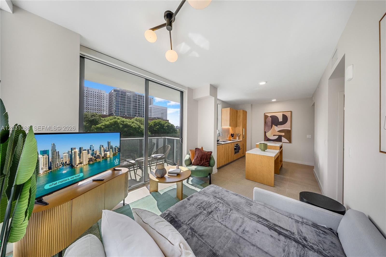 11 NE 6th St # 301, Miami FL 33132 — 2