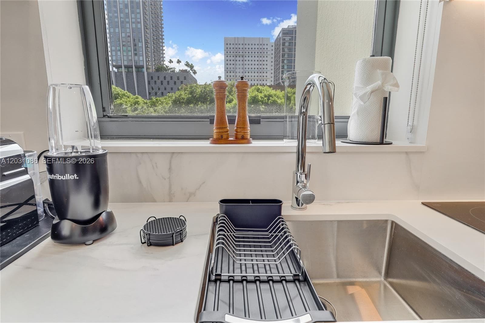 11 NE 6th St # 301, Miami FL 33132 — 24
