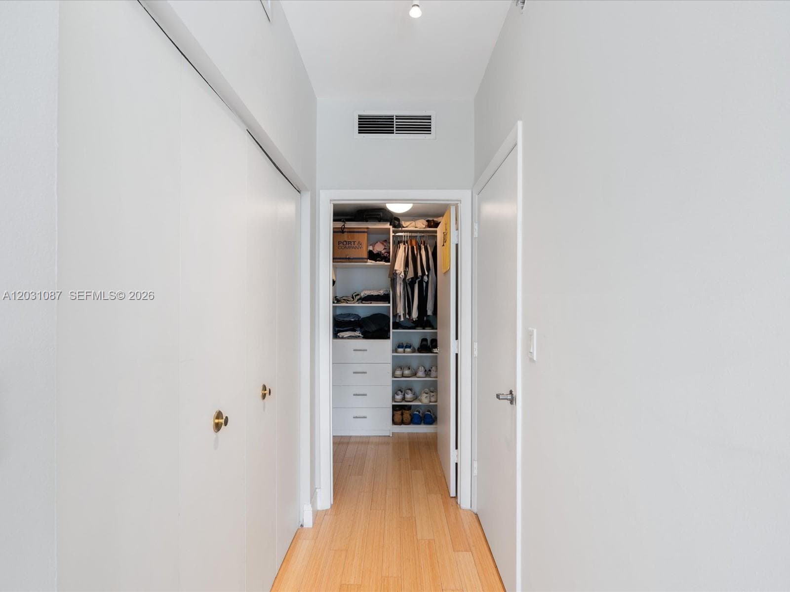 90 SW 3rd St # 2015, Miami FL 33130 — 23