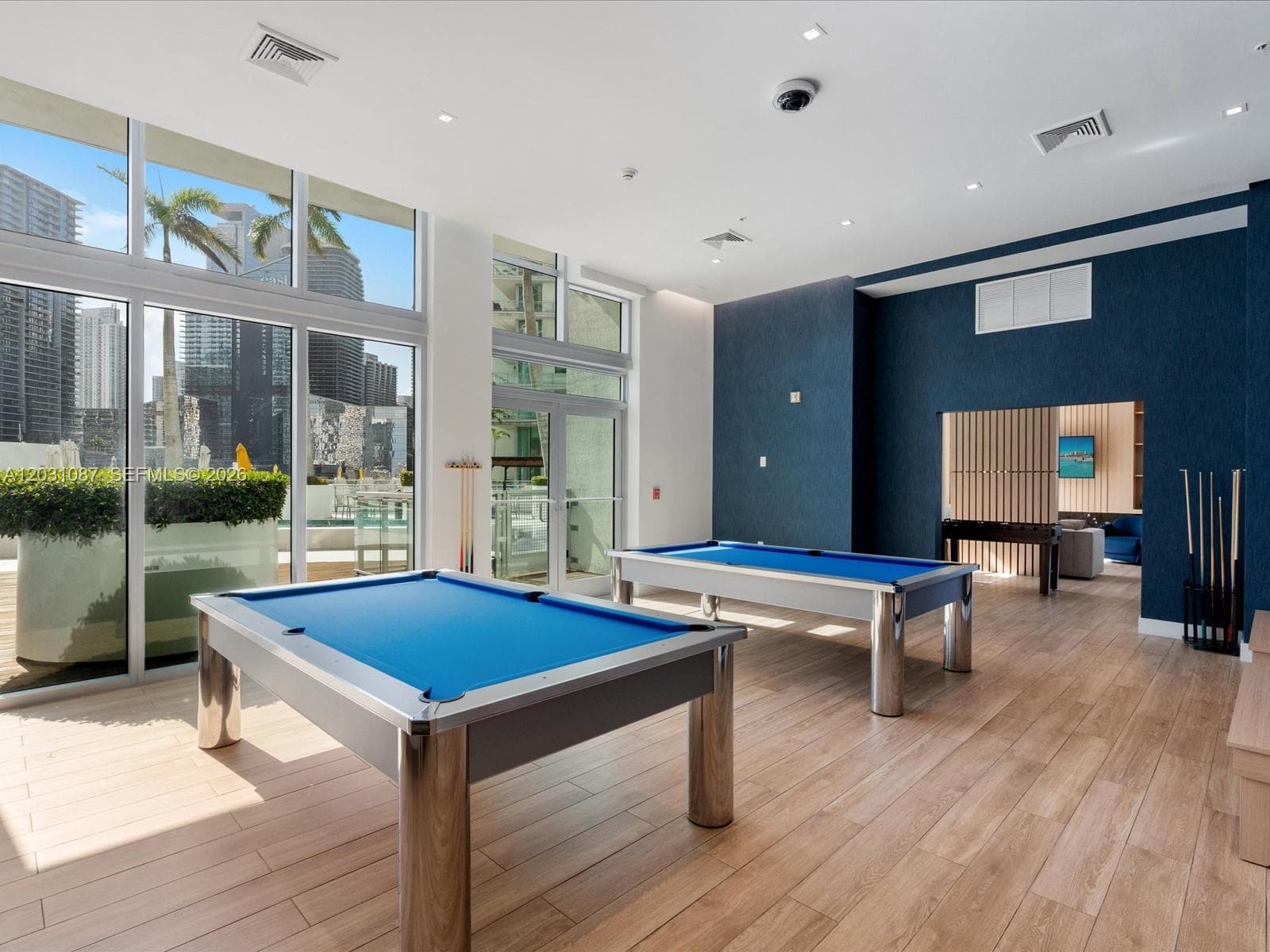 90 SW 3rd St # 2015, Miami FL 33130 — 56