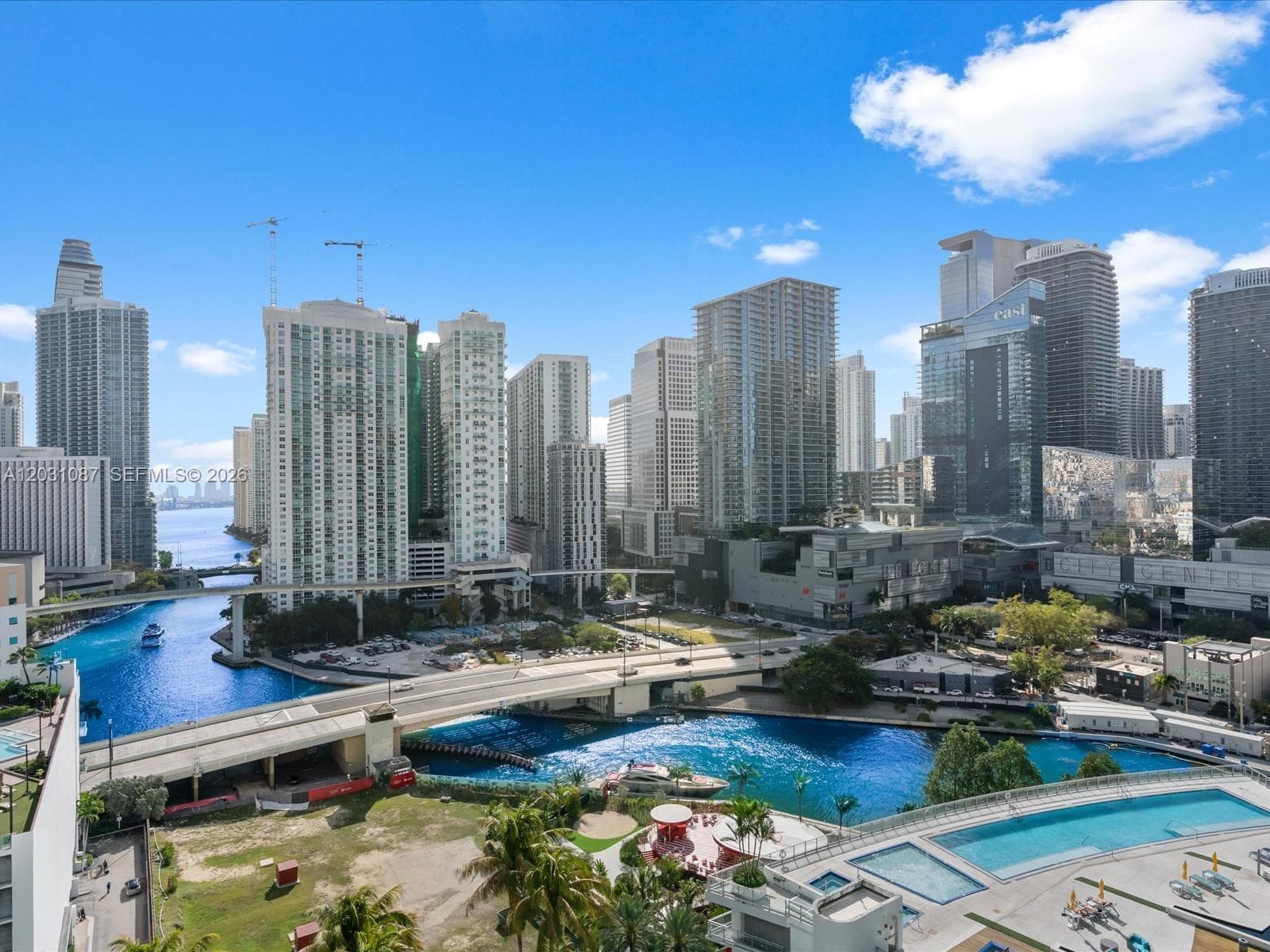 90 SW 3rd St # 2015, Miami FL 33130 — 42