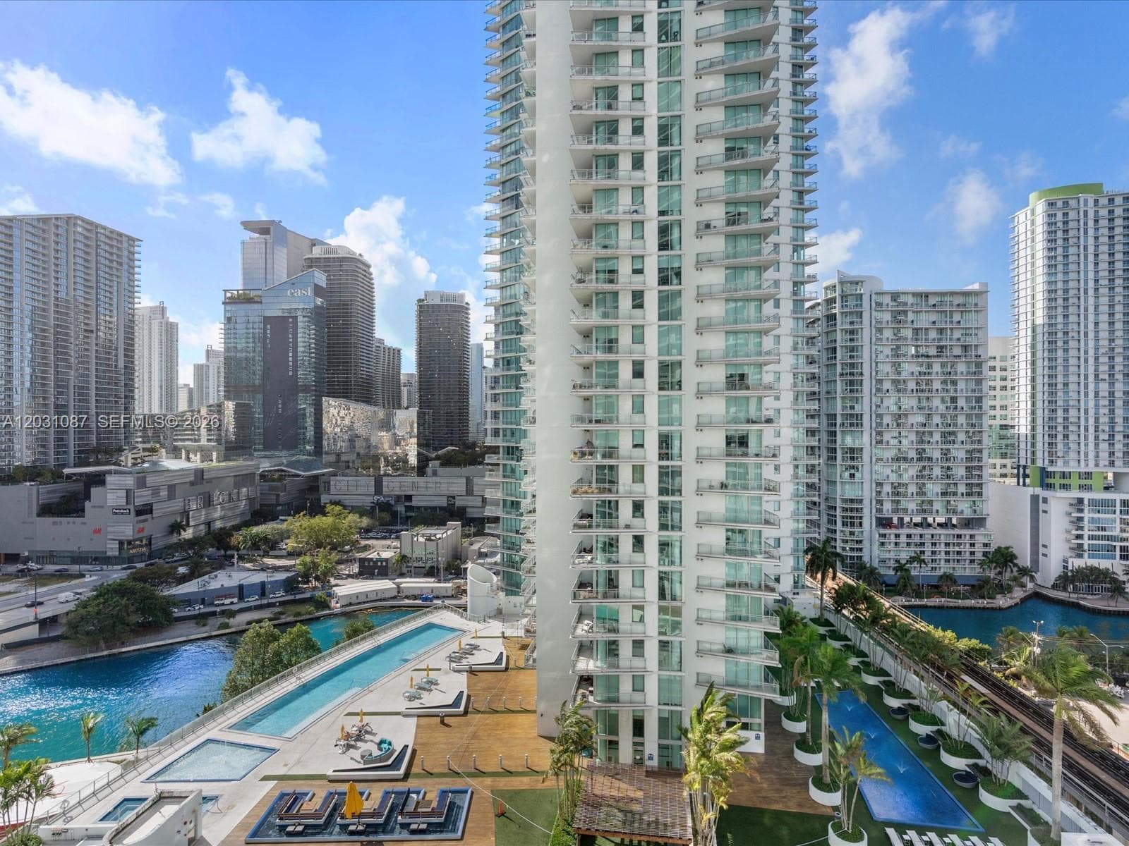 90 SW 3rd St # 2015, Miami FL 33130 — 43