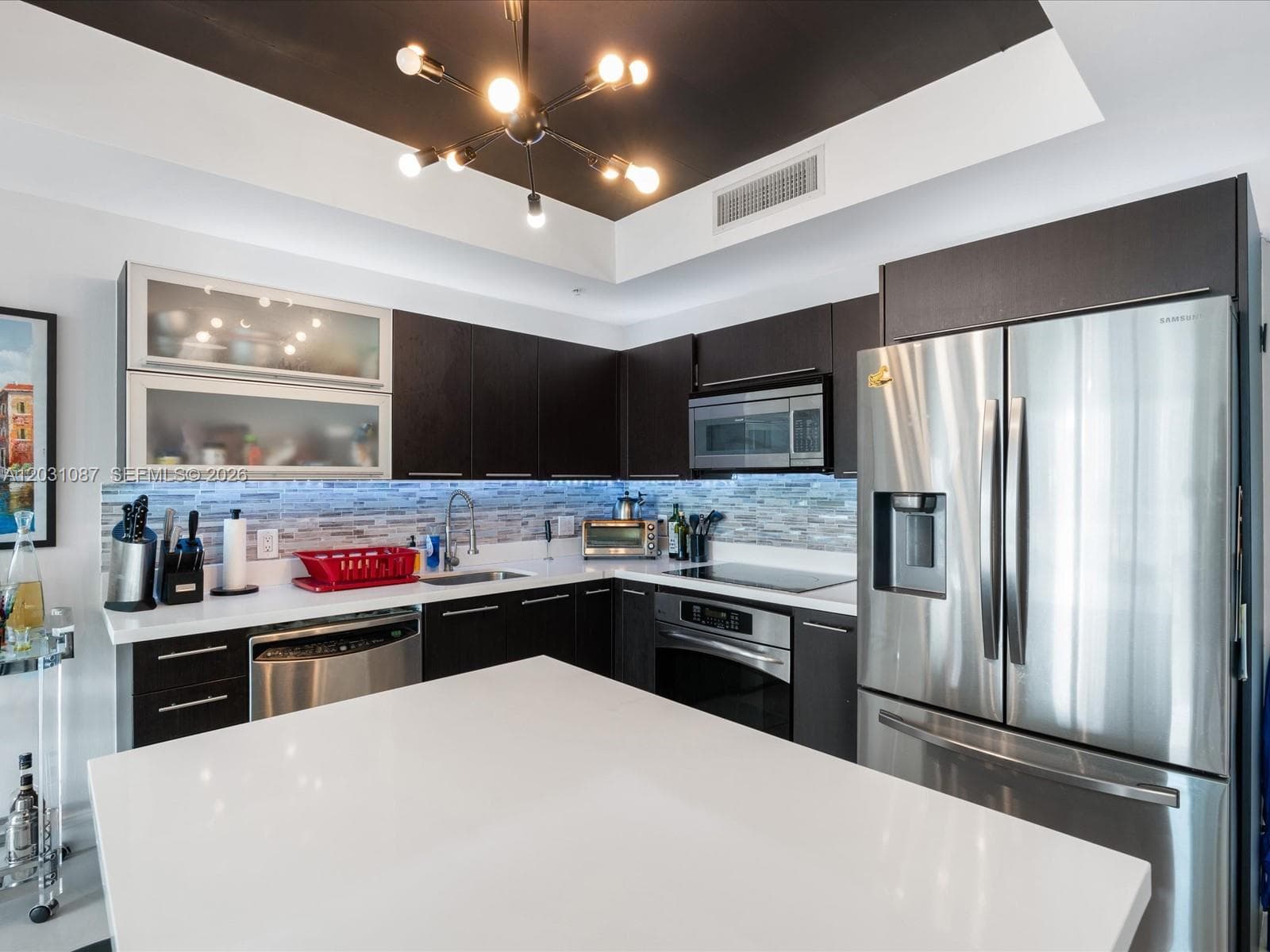 90 SW 3rd St # 2015, Miami FL 33130 — 16