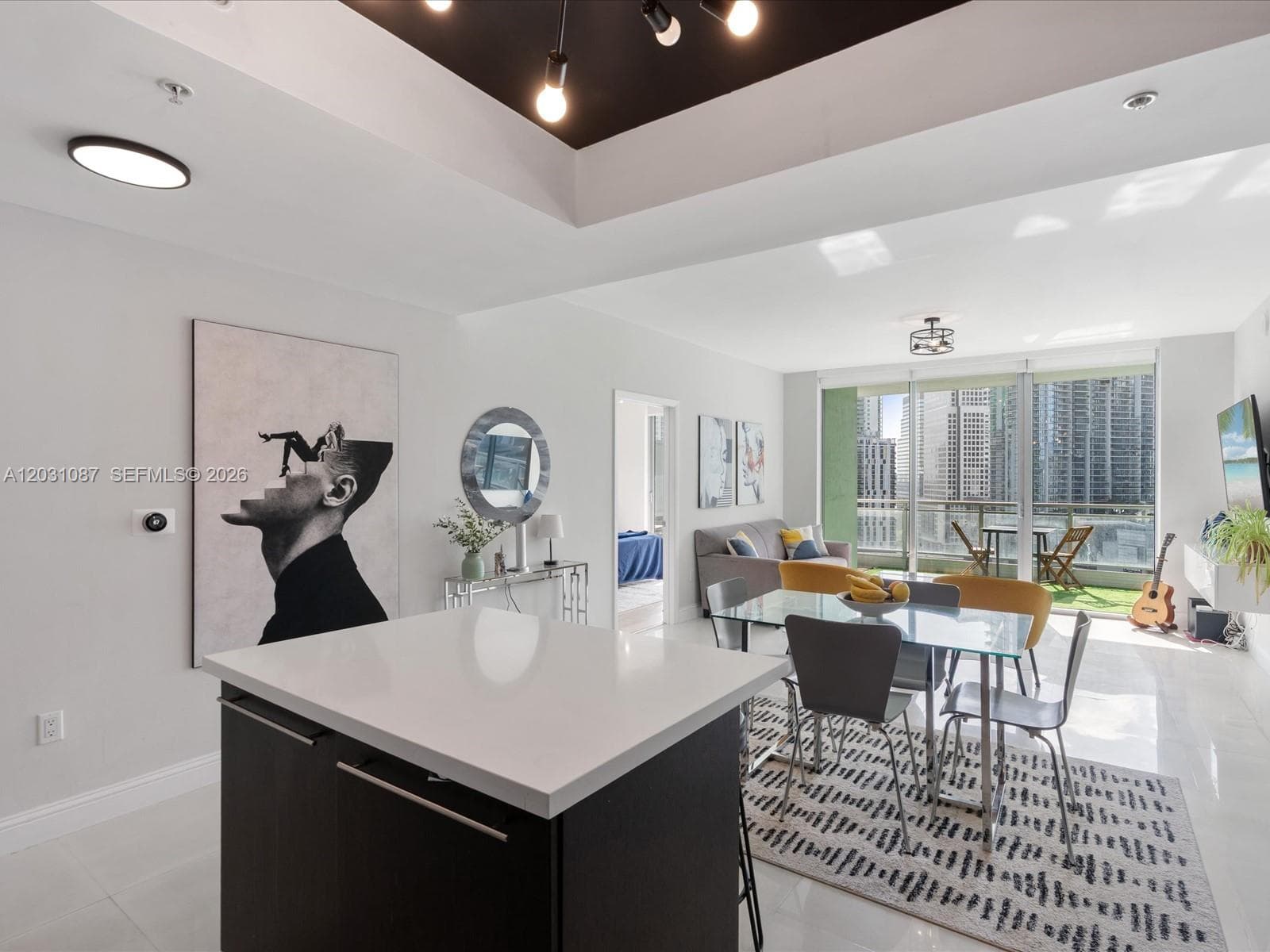 90 SW 3rd St # 2015, Miami FL 33130 — 9
