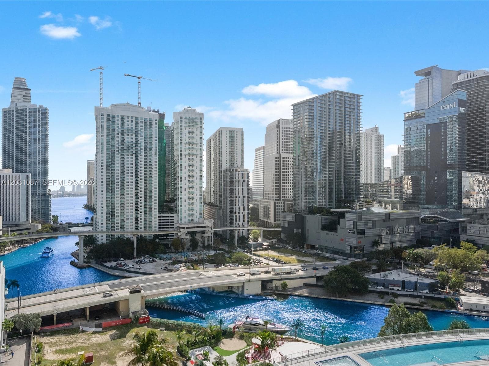 90 SW 3rd St # 2015, Miami FL 33130 — 38