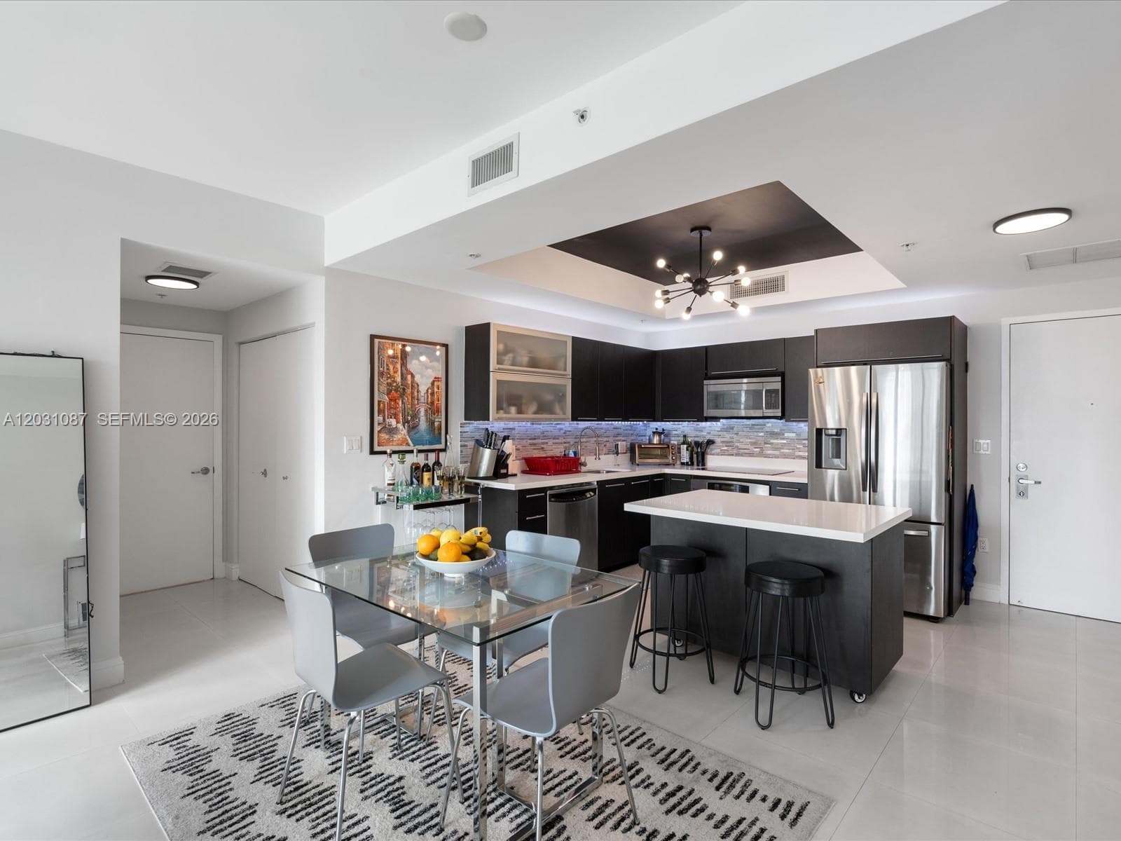 90 SW 3rd St # 2015, Miami FL 33130 — 10