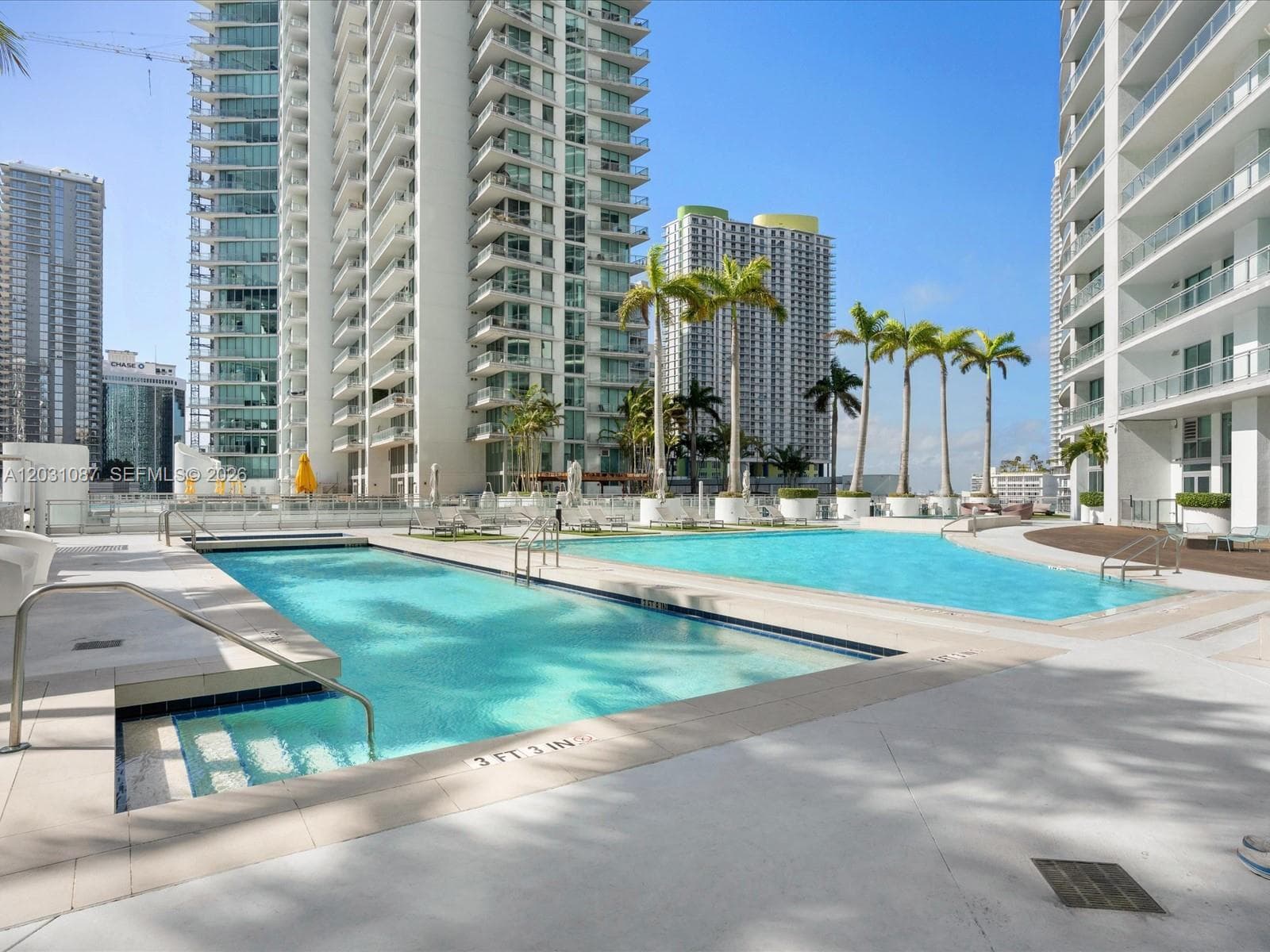 90 SW 3rd St # 2015, Miami FL 33130 — 51