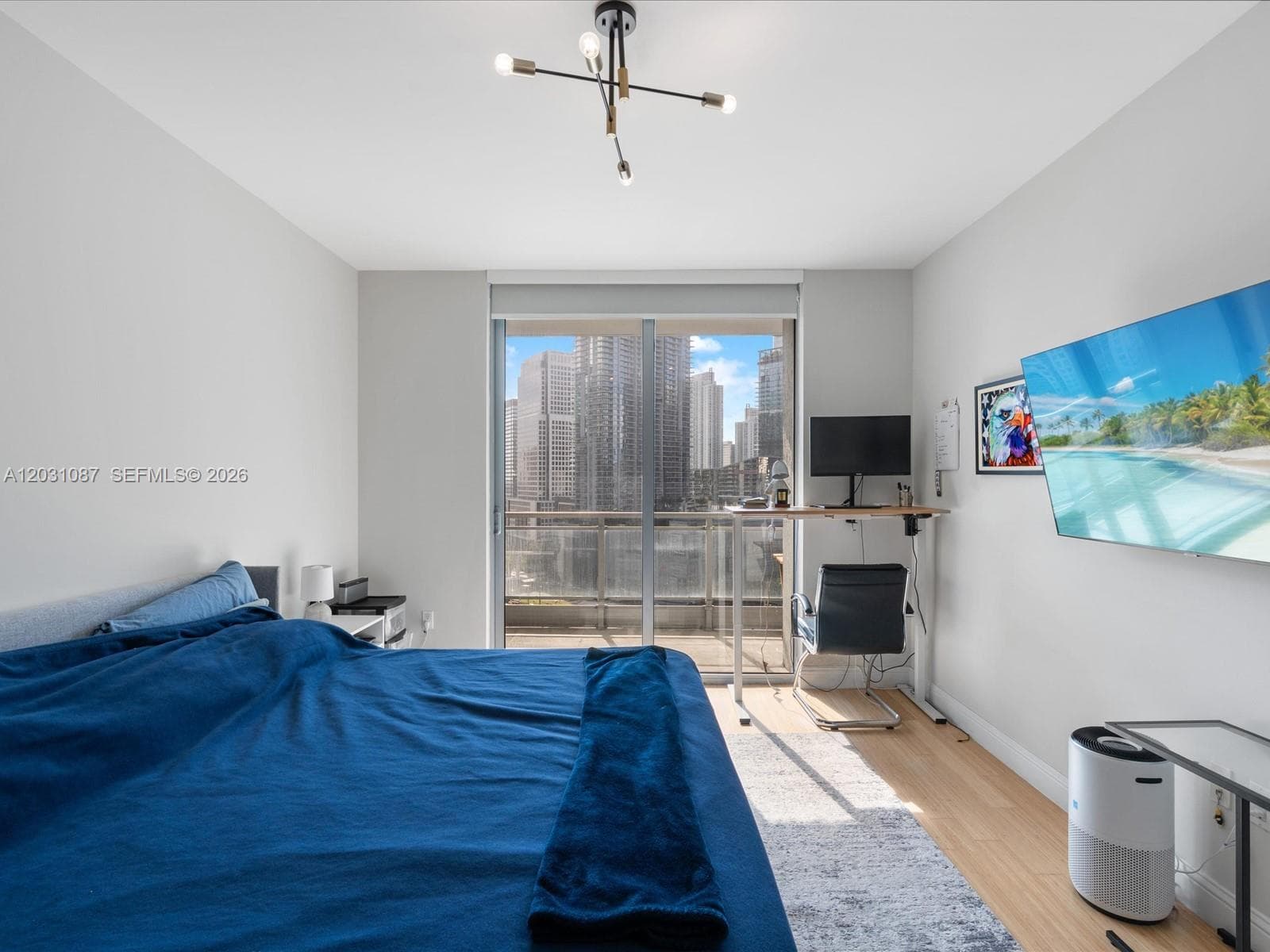 90 SW 3rd St # 2015, Miami FL 33130 — 19