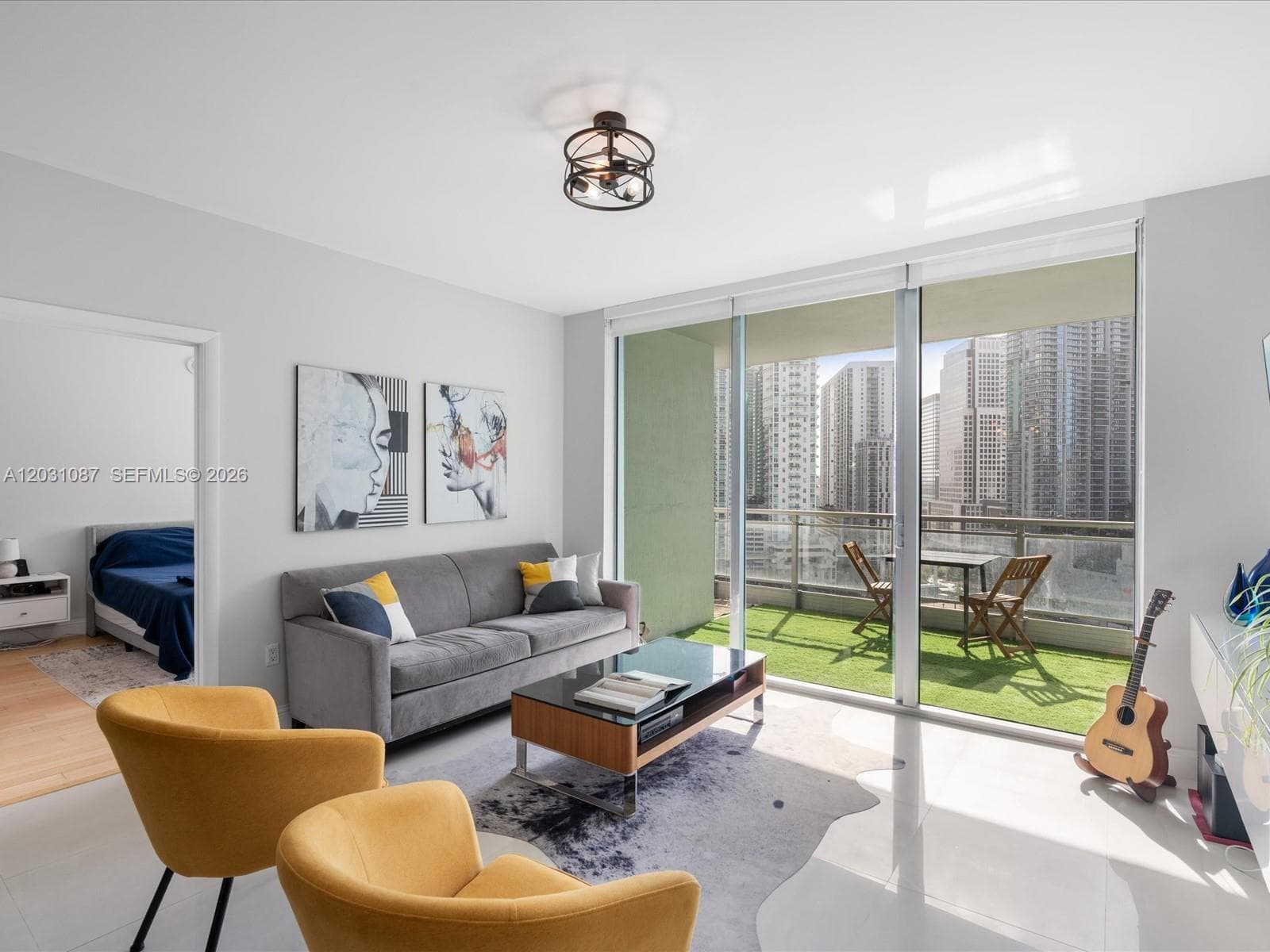 90 SW 3rd St # 2015, Miami FL 33130 — 4