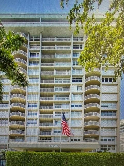 1420 Brickell Bay Dr # 1107C, Miami FL 33131 — 8
