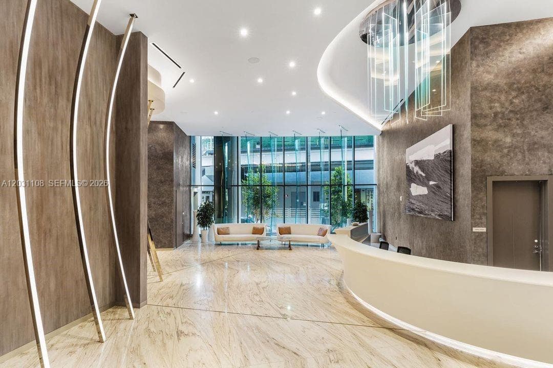 1000 Brickell Plz # 4609, Miami FL 33131 — 27
