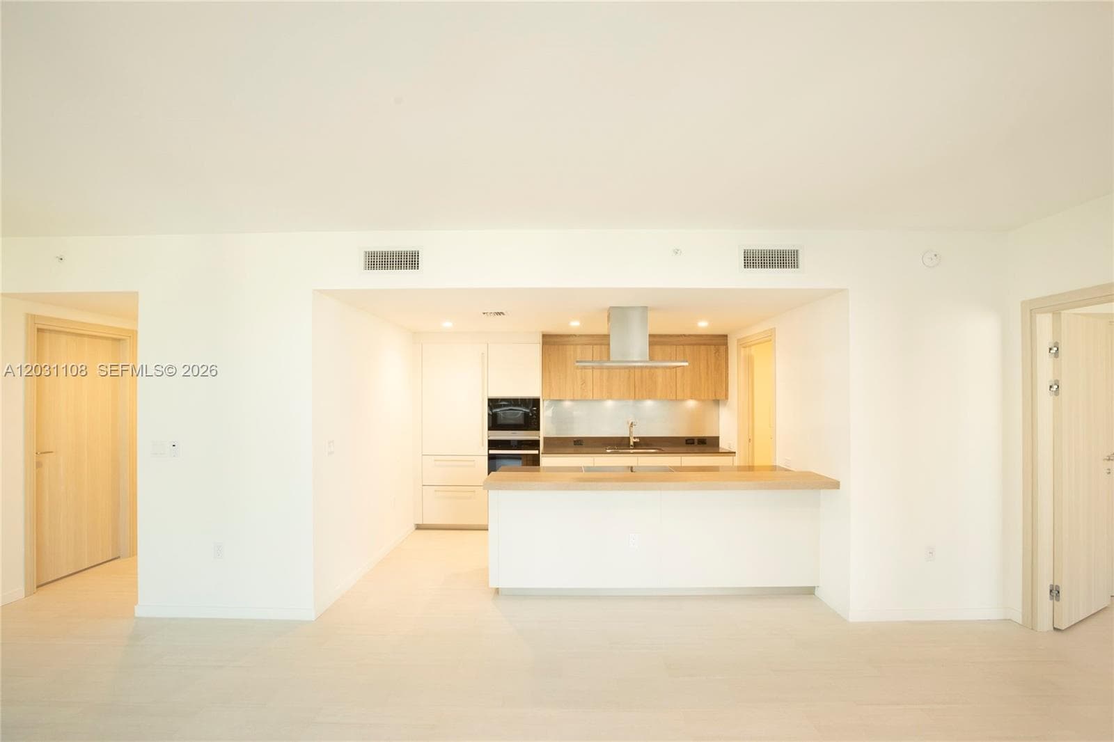 1000 Brickell Plz # 4609, Miami FL 33131 — 6