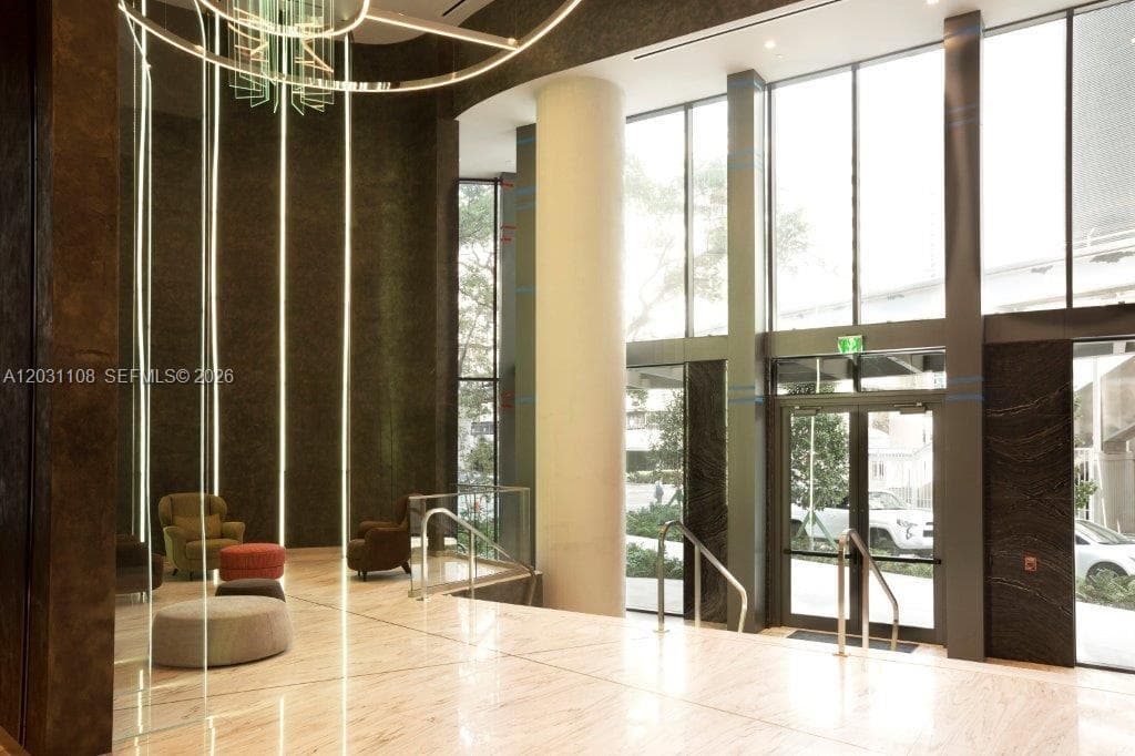 1000 Brickell Plz # 4609, Miami FL 33131 — 22