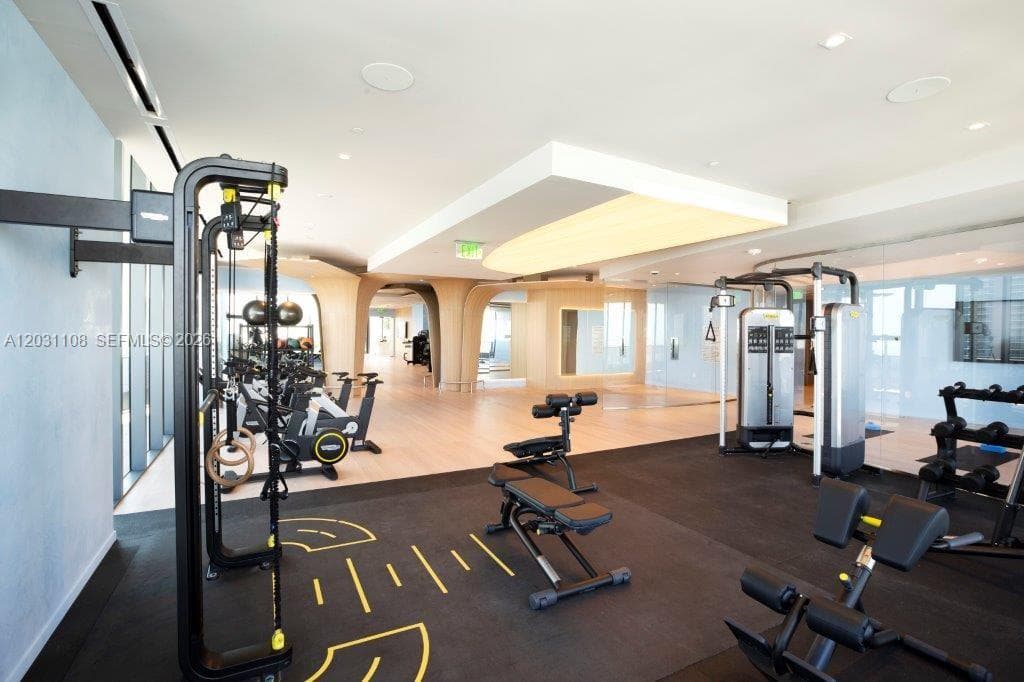 1000 Brickell Plz # 4609, Miami FL 33131 — 36