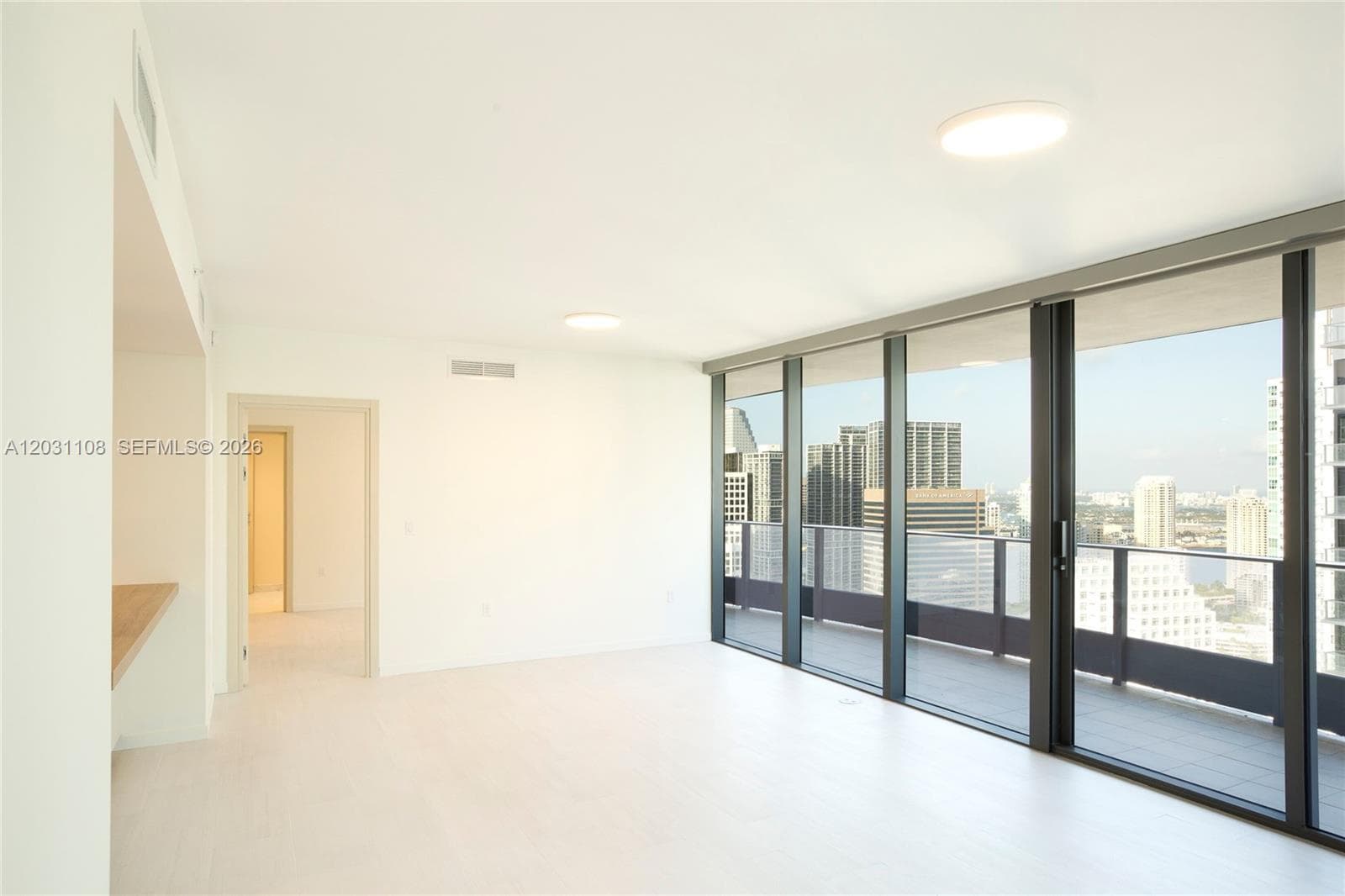 1000 Brickell Plz # 4609, Miami FL 33131 — 1