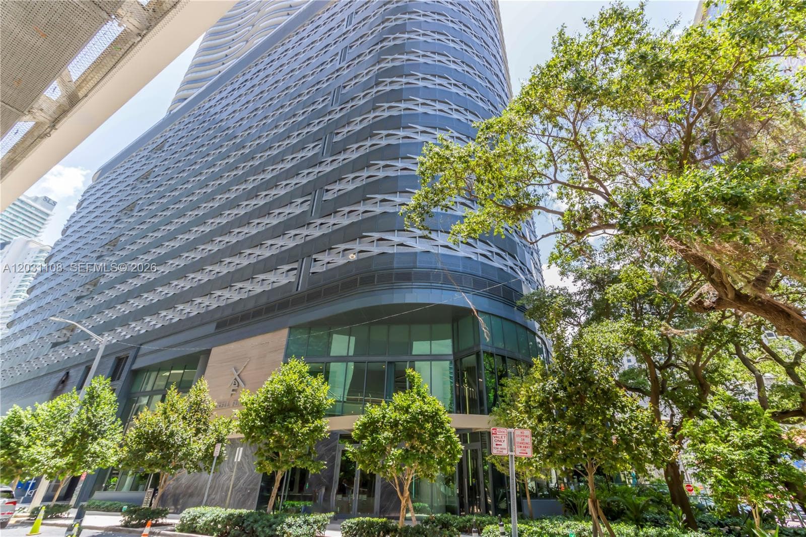 1000 Brickell Plz # 4609, Miami FL 33131 — 20