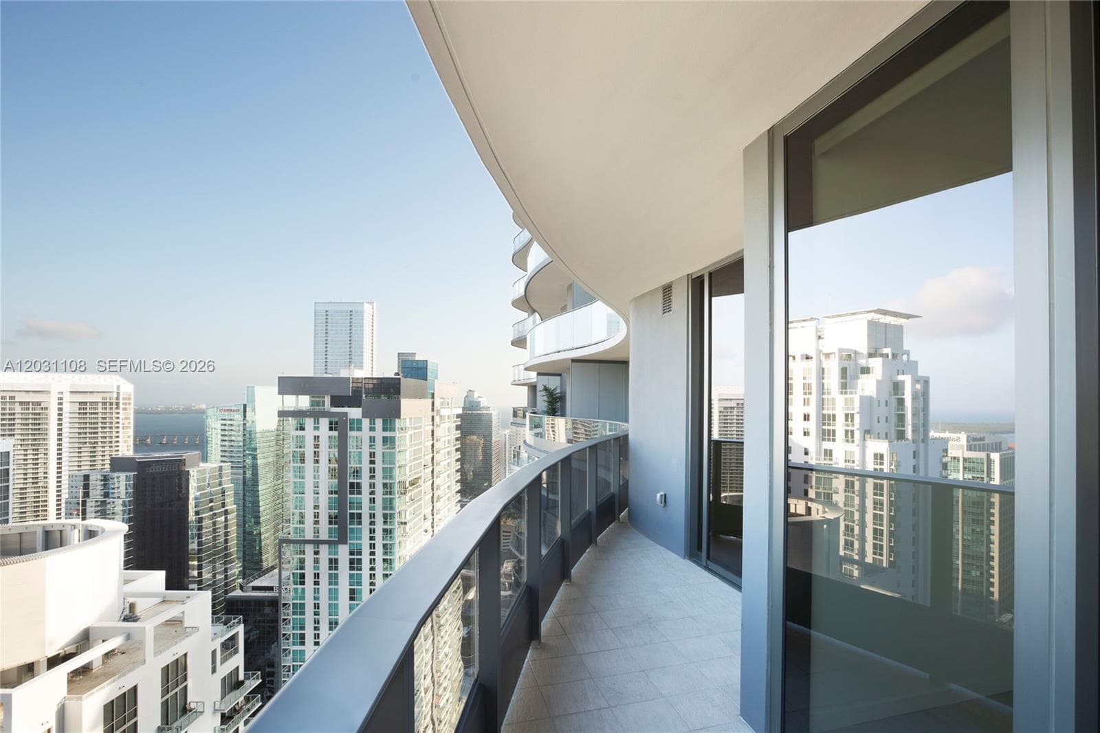1000 Brickell Plz # 4609, Miami FL 33131 — 9