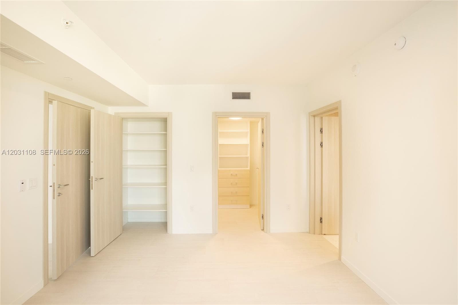 1000 Brickell Plz # 4609, Miami FL 33131 — 10