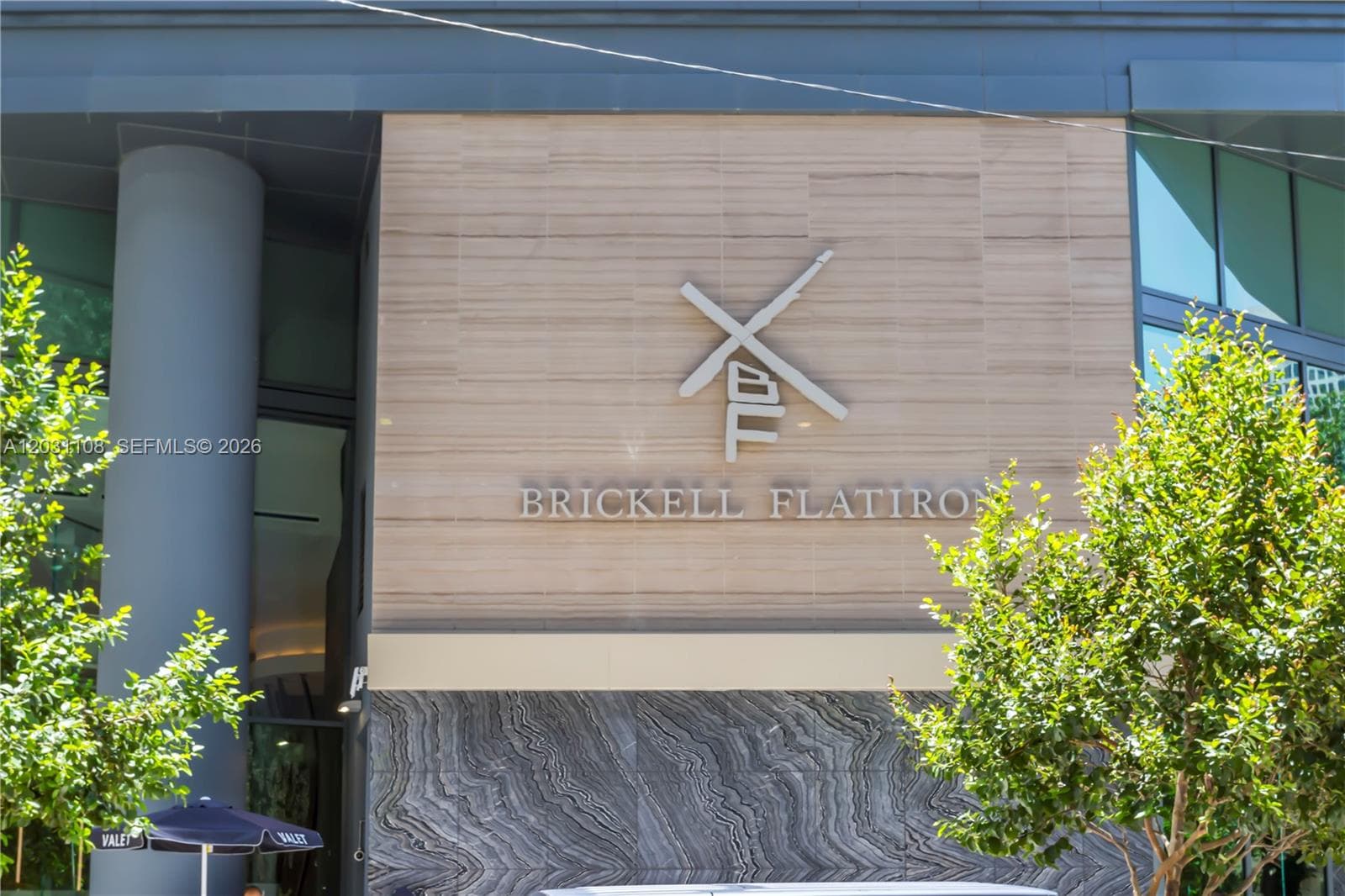 1000 Brickell Plz # 4609, Miami FL 33131 — 19