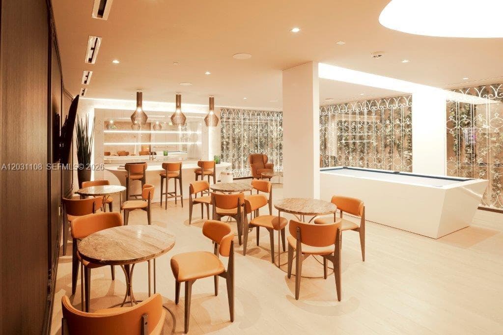1000 Brickell Plz # 4609, Miami FL 33131 — 44