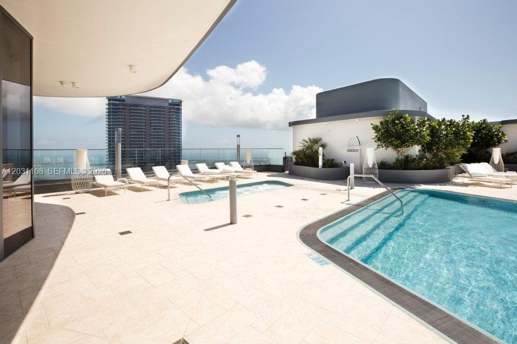 1000 Brickell Plz # 4609, Miami FL 33131 — 39