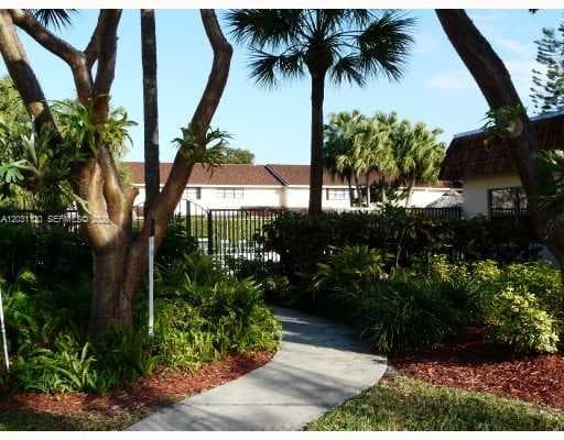 8817 SW 113 PL CR W, Miami FL 33176 — 30