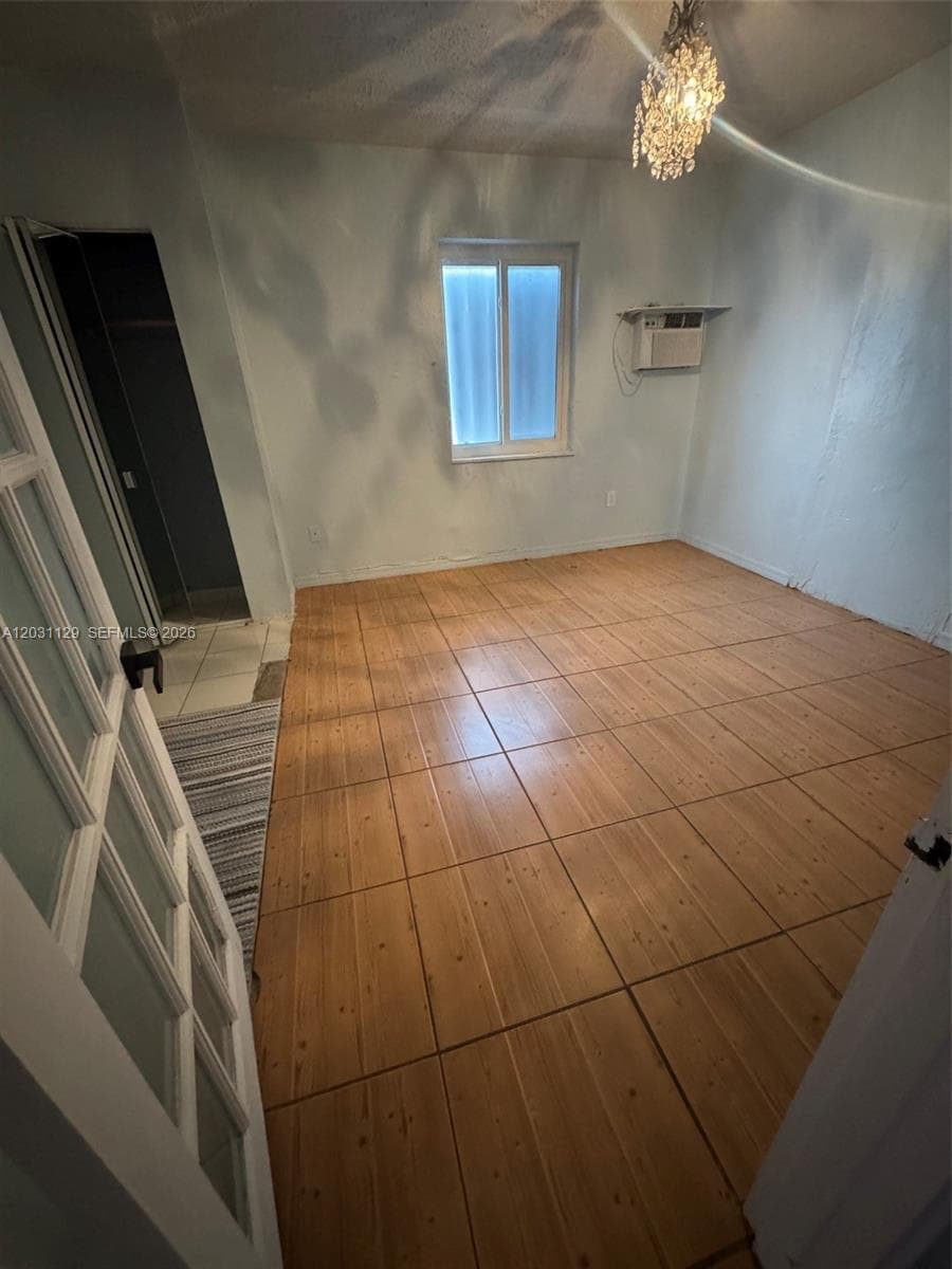 1120 SW 73rd Ave, Miami FL 33144 — 7