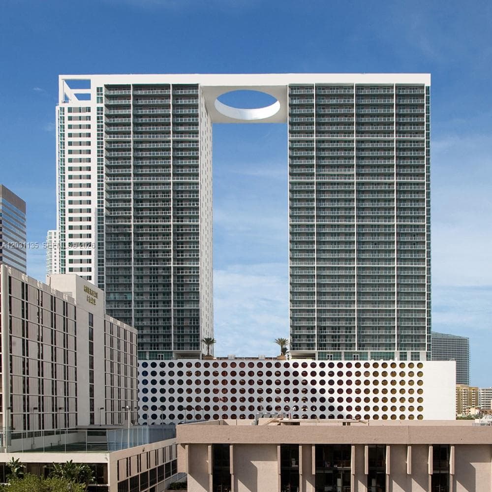 500 Brickell Ave # 1808, Miami FL 33131 — 3
